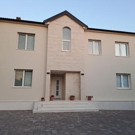 Guesthouse Emma Zadar Eksteriør bilde